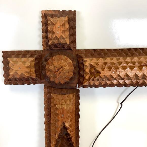 Antique Tramp Art Folk Wood Frame 7.5”x9.75” Opening Primitive Hand Carved Vtg - Picture 3 of 16